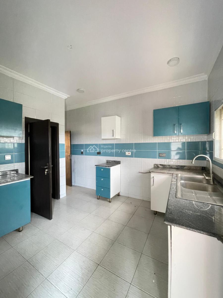 Sleek Modern Apartment - Move-in Ready, Yaba, Lagos, Flat / Apartment for Sale