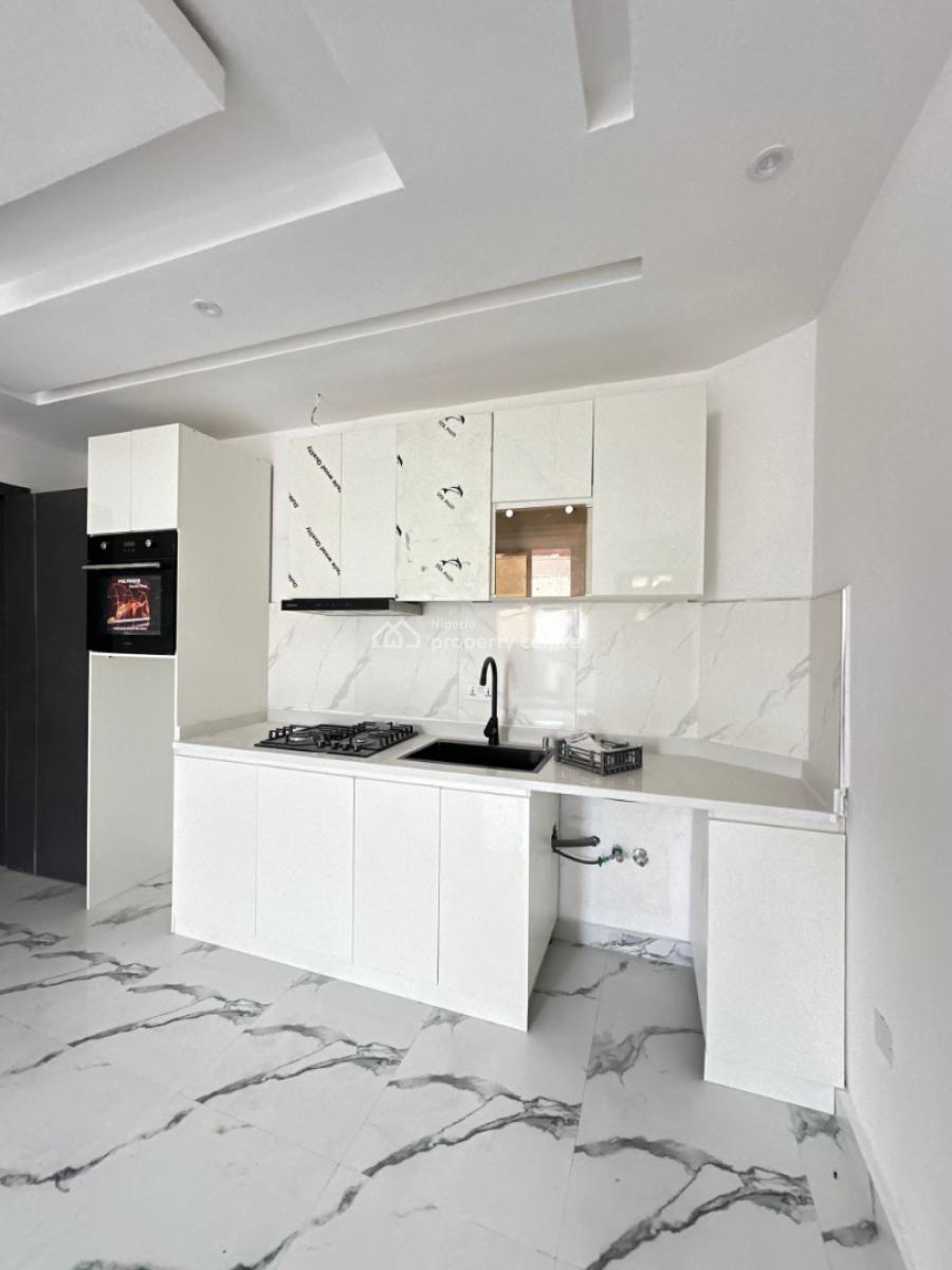 Spacious 2 Bedroom Apartment with Elevator, Pool and Gym., Lekki Phase 1, Lekki, Lagos, Flat / Apartment for Sale