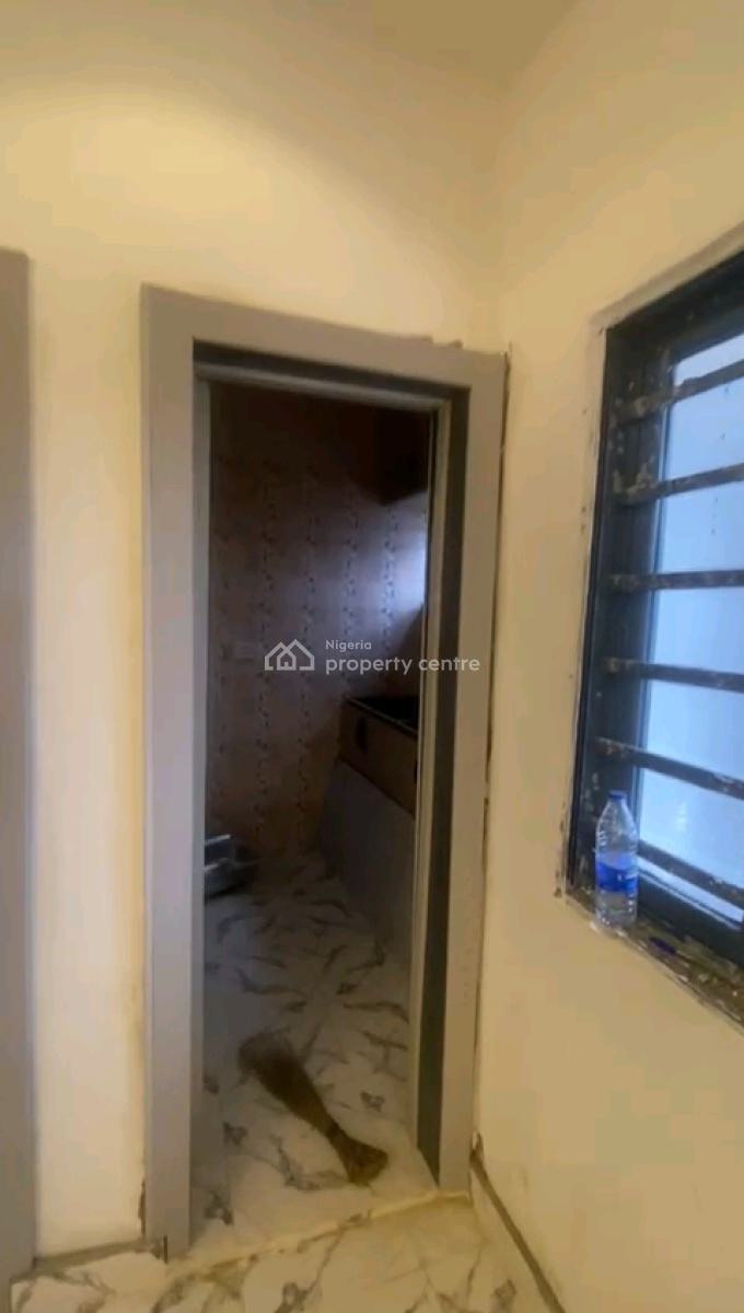 Newly Built, Spacious 2-bedroom Upflat, Ijagbemi Street Off Pedro Road, Gbagada, Lagos, Flat / Apartment for Sale