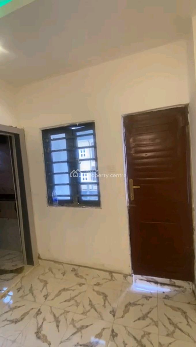Newly Built, Spacious 2-bedroom Upflat, Ijagbemi Street Off Pedro Road, Gbagada, Lagos, Flat / Apartment for Sale
