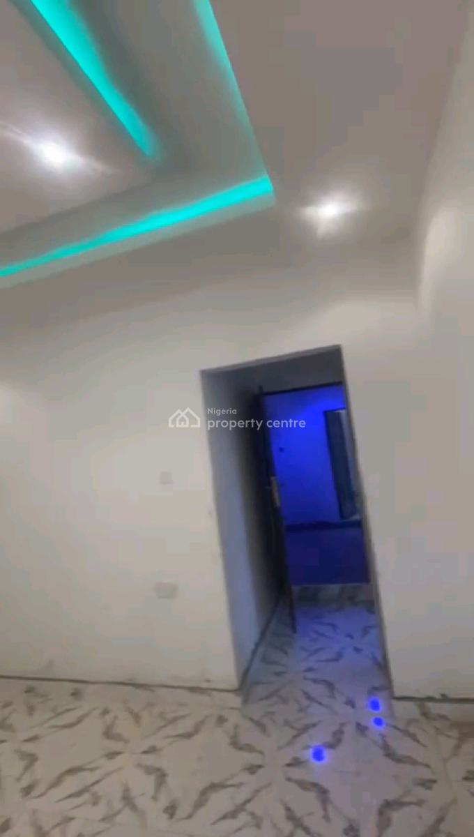 Newly Built, Spacious 2-bedroom Upflat, Ijagbemi Street Off Pedro Road, Gbagada, Lagos, Flat / Apartment for Sale