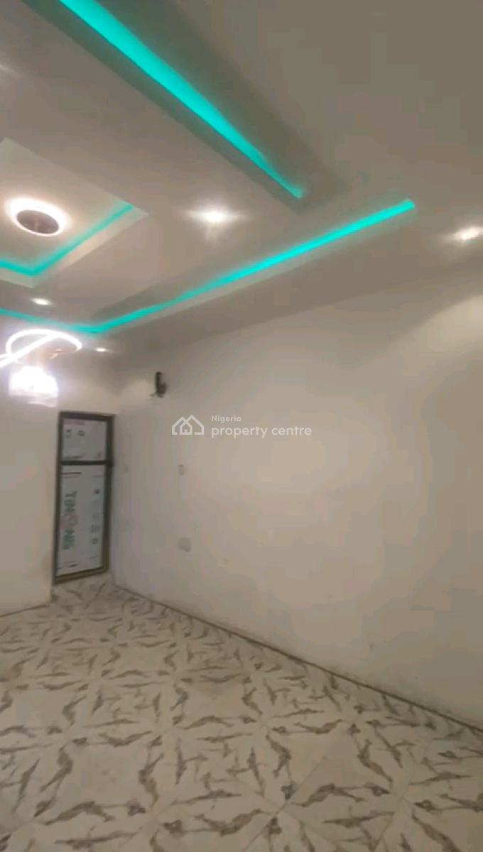 Newly Built, Spacious 2-bedroom Upflat, Ijagbemi Street Off Pedro Road, Gbagada, Lagos, Flat / Apartment for Sale