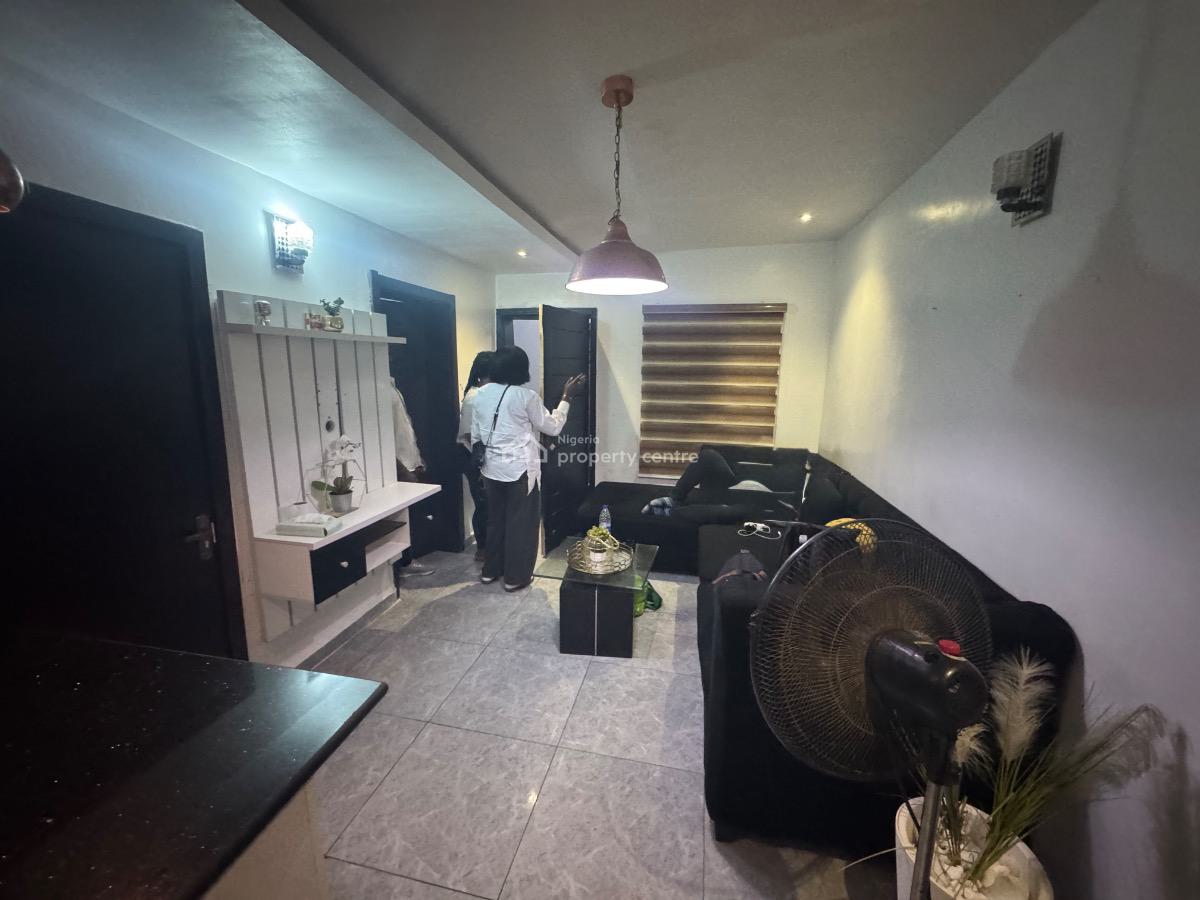 a Luxury 1 Bedroom in a Fully Serviced Estate, By Meadow Hall Way, Ikate, Lekki, Lagos, Mini Flat (room and Parlour) for Rent