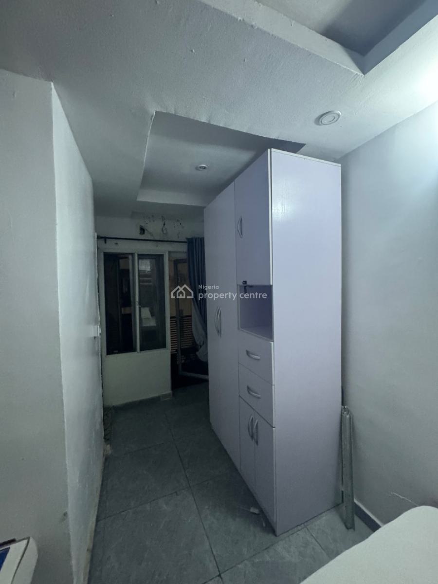 a Luxury 1 Bedroom in a Fully Serviced Estate, By Meadow Hall Way, Ikate, Lekki, Lagos, Mini Flat (room and Parlour) for Rent