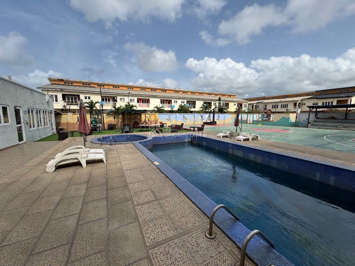 a Luxury 1 Bedroom in a Fully Serviced Estate, By Meadow Hall Way, Ikate, Lekki, Lagos, Mini Flat (room and Parlour) for Rent