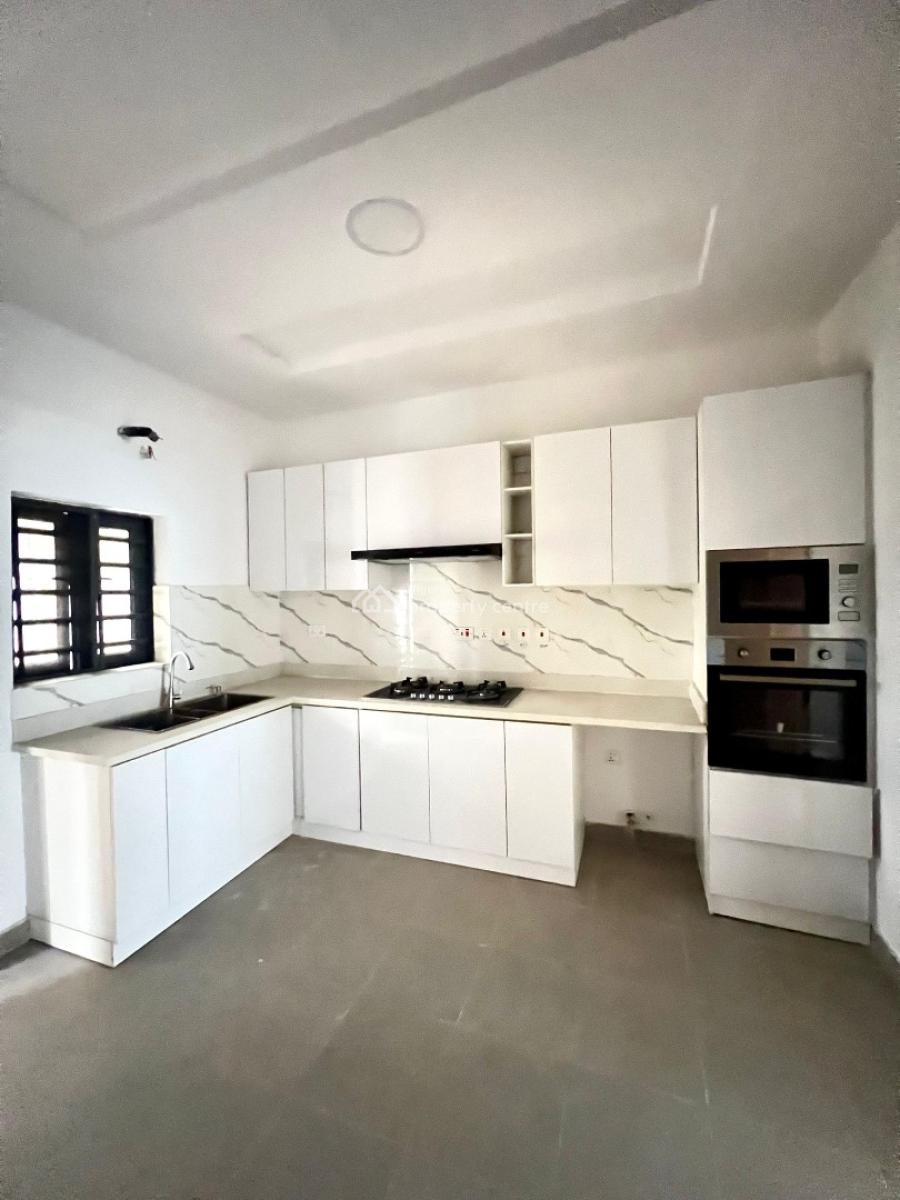 Newly Built 2 Bedroom Apartment with Bq and Gym, Lekki Phase 1, Lekki, Lagos, Flat / Apartment for Sale