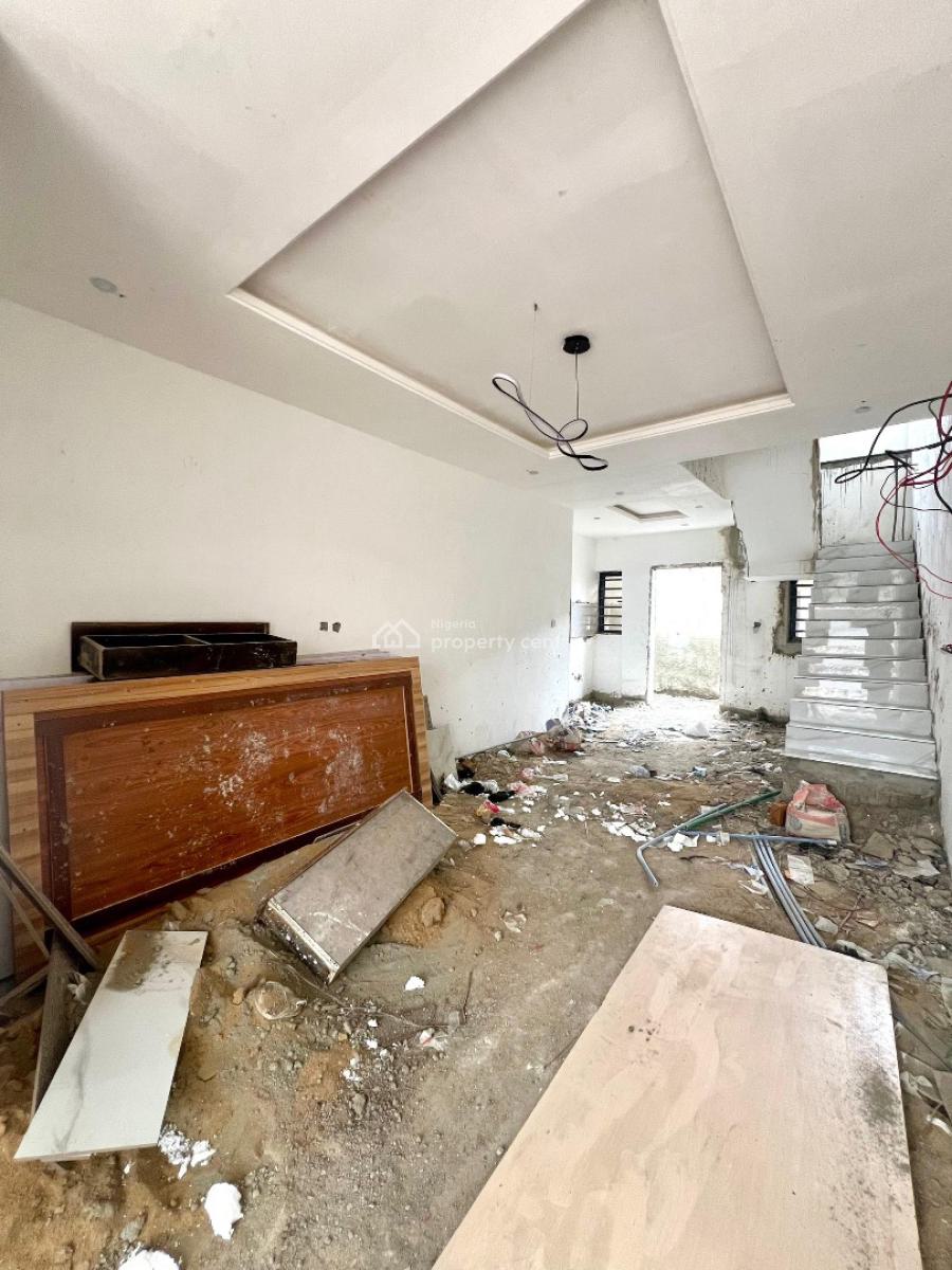 Most Sought After 2 Bedroom Duplex with Bq, Lekki Phase 1, Lekki, Lagos, Semi-detached Duplex for Sale
