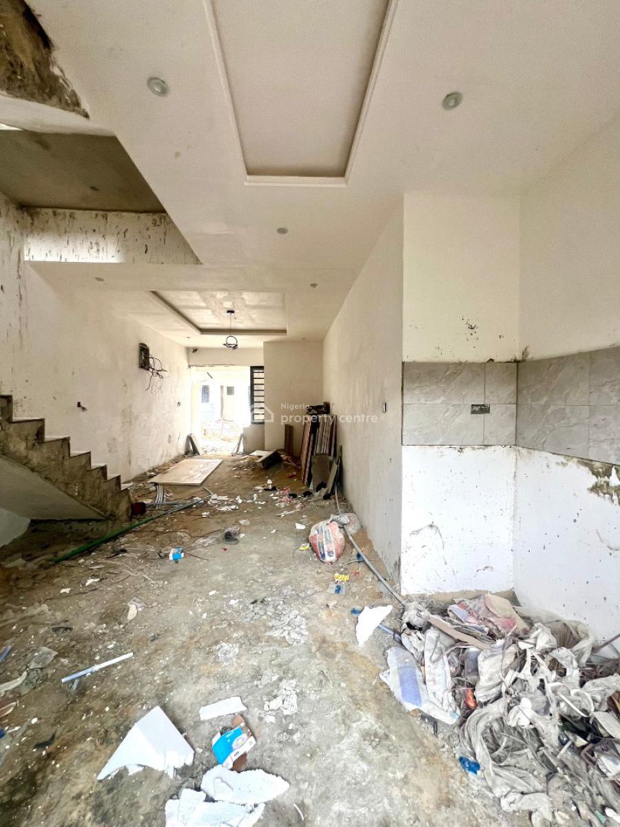 Most Sought After 2 Bedroom Duplex with Bq, Lekki Phase 1, Lekki, Lagos, Semi-detached Duplex for Sale