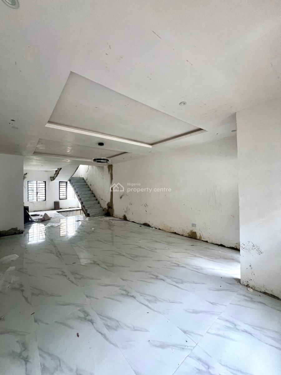Most Sought After 2 Bedroom Duplex with Bq, Lekki Phase 1, Lekki, Lagos, Semi-detached Duplex for Sale
