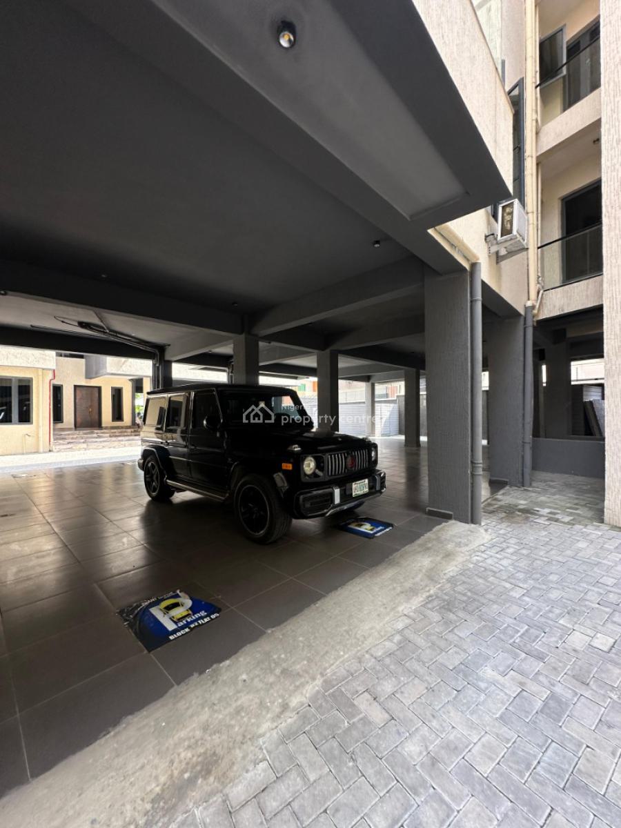 Spacious 2 Bedroom Apartment with Bq, Elevator, Pool and Gym., Lekki Phase 1, Lekki, Lagos, Flat / Apartment for Sale
