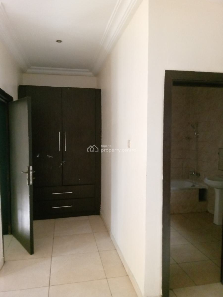 Self Serviced 3 Terrace, Osapa, Lekki, Lagos, Terraced Duplex for Rent