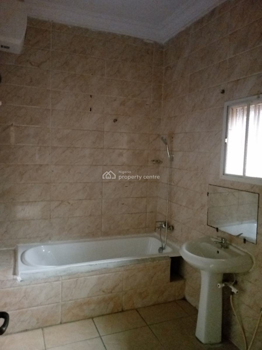 Self Serviced 3 Terrace, Osapa, Lekki, Lagos, Terraced Duplex for Rent