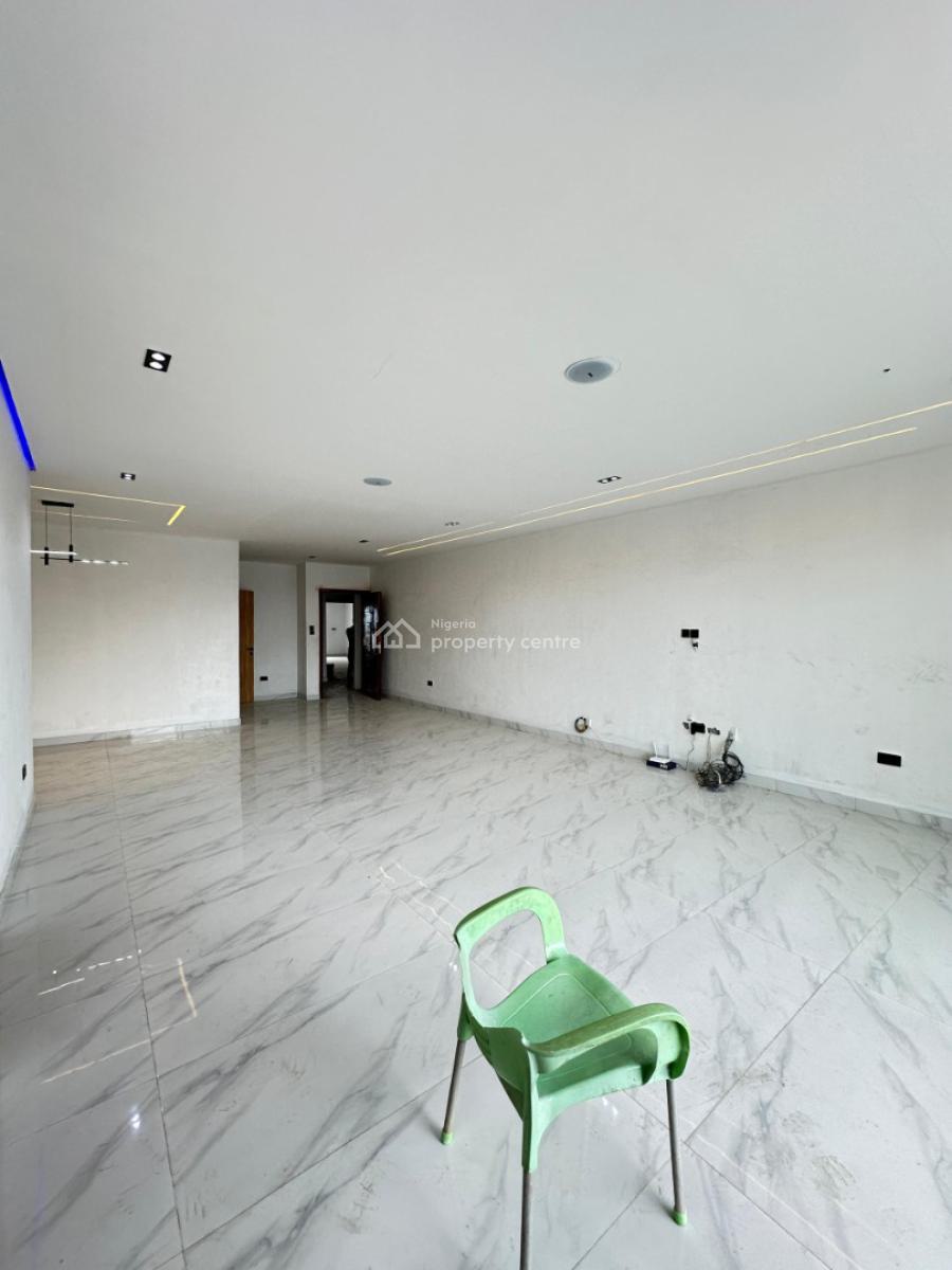 Beautiful 2 Bedroom Apartment with Bq, Elevator, Pool and Gym., Lekki Phase 1, Lekki, Lagos, Flat / Apartment for Sale