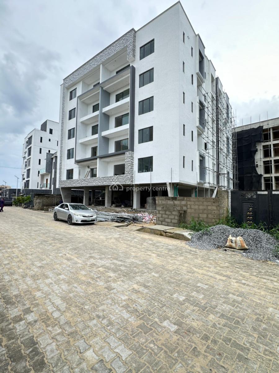 Beautiful 2 Bedroom Apartment with Bq, Elevator, Pool and Gym., Lekki Phase 1, Lekki, Lagos, Flat / Apartment for Sale