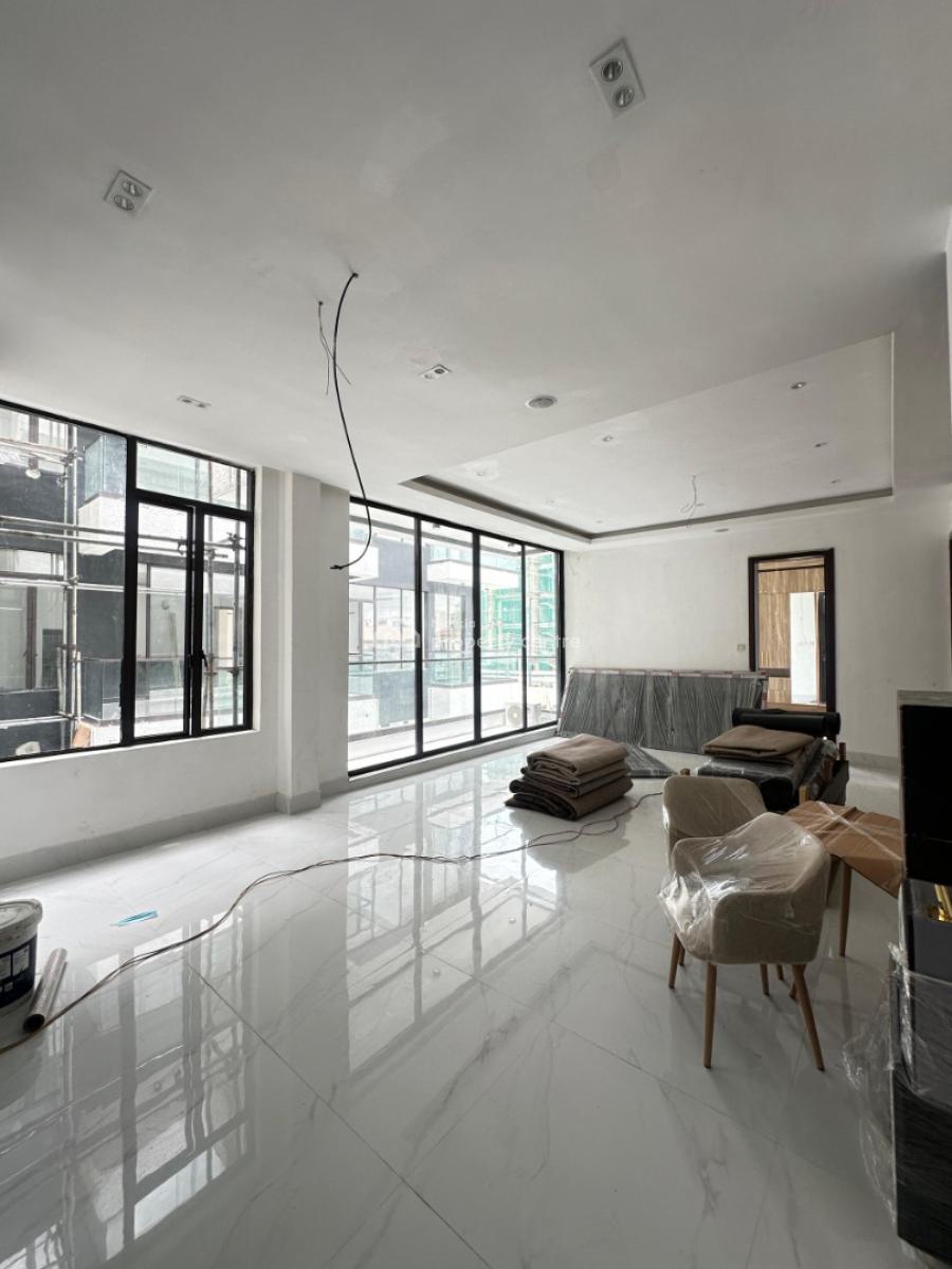 Exquisite 3 Bedroom Apartment with Swimming Pool and Gym, Lekki Phase 1, Lekki, Lagos, Flat / Apartment for Sale