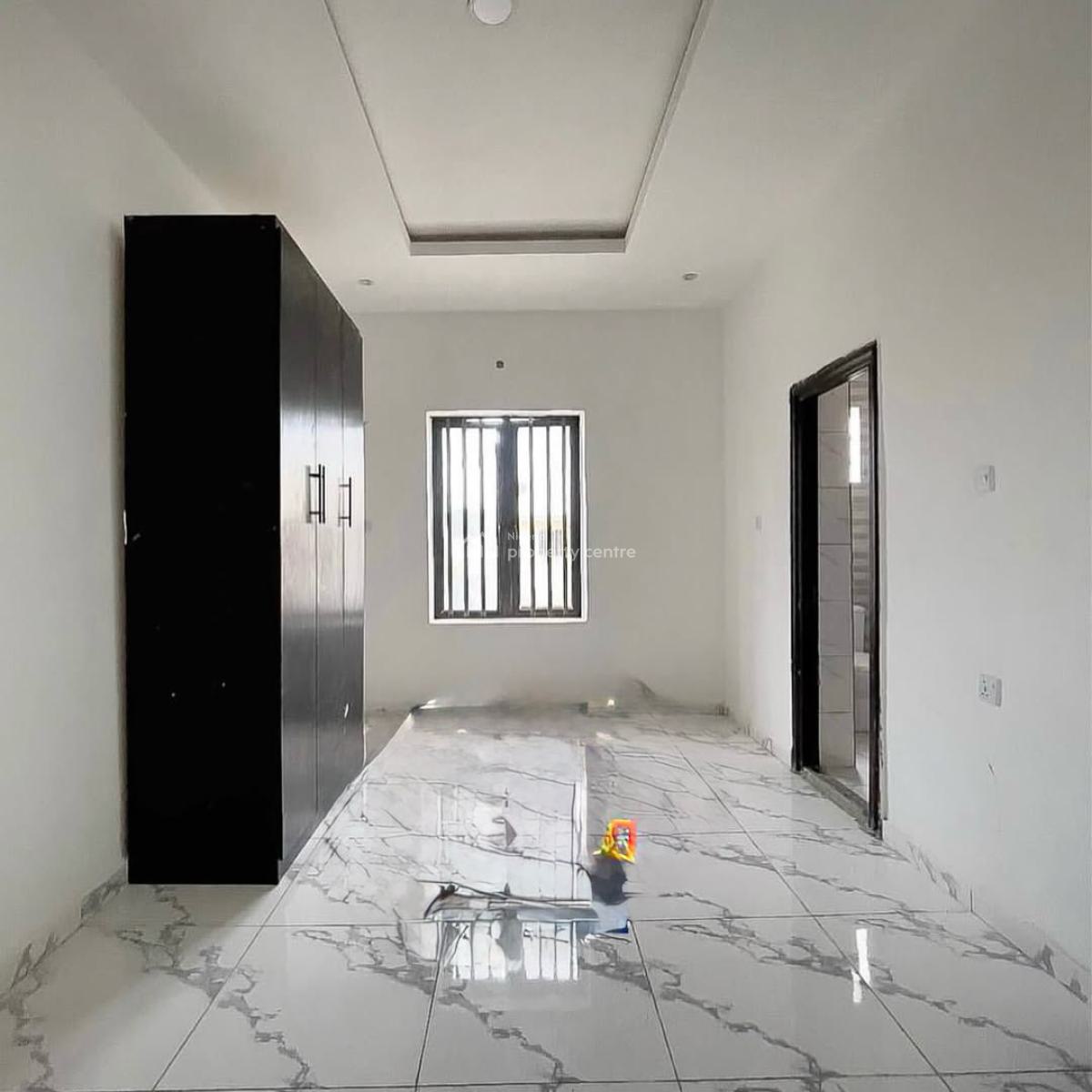 Cozy Mini Flat, Blenco/skymall Axis, Sangotedo, Ajah, Lagos, Mini Flat (room and Parlour) for Rent