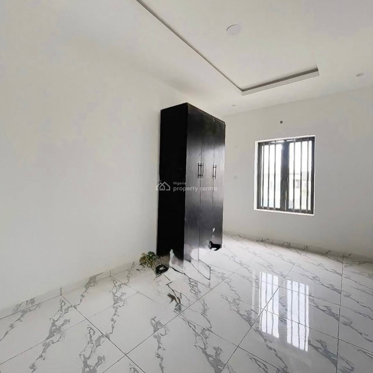 Cozy Mini Flat, Blenco/skymall Axis, Sangotedo, Ajah, Lagos, Mini Flat (room and Parlour) for Rent