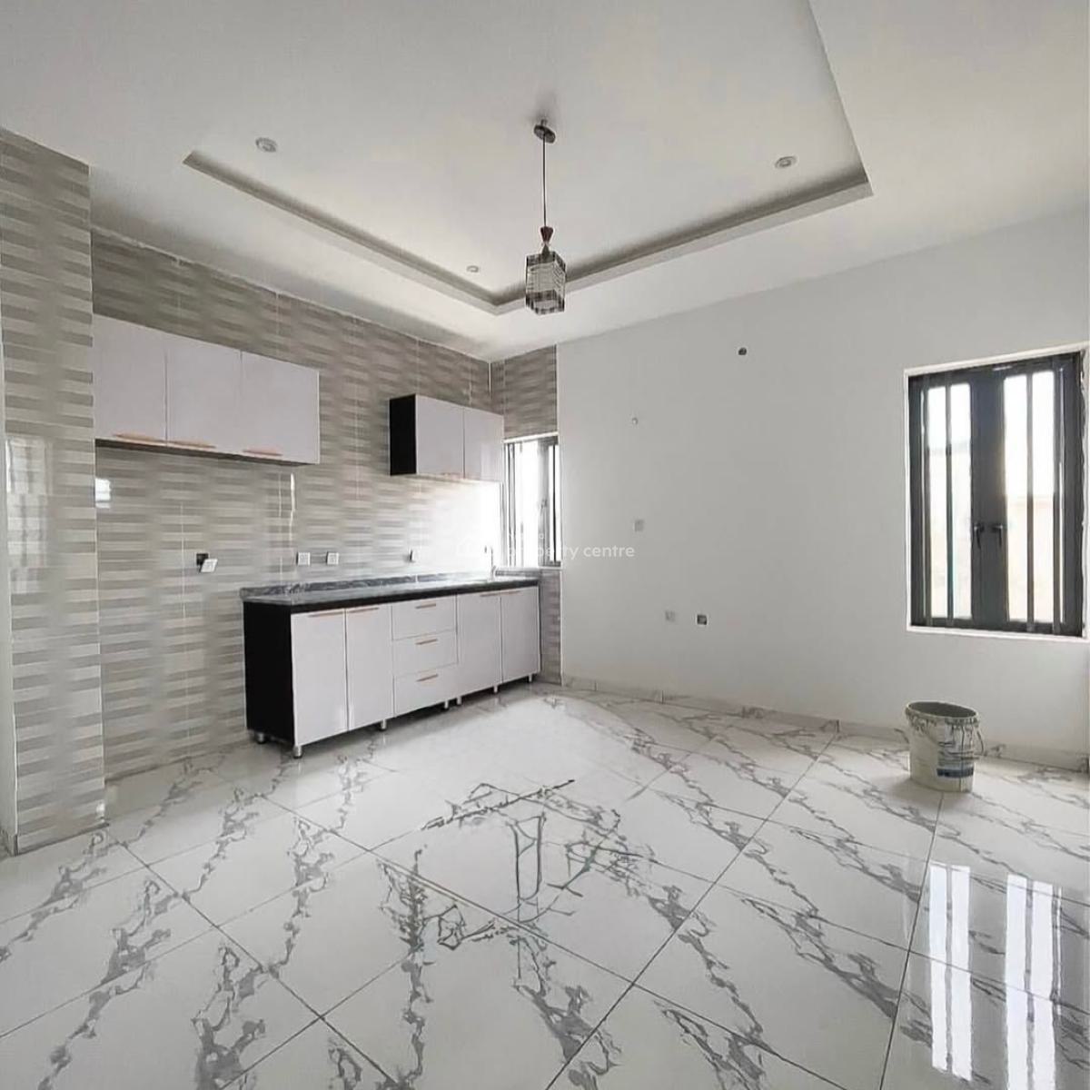 Cozy Mini Flat, Blenco/skymall Axis, Sangotedo, Ajah, Lagos, Mini Flat (room and Parlour) for Rent