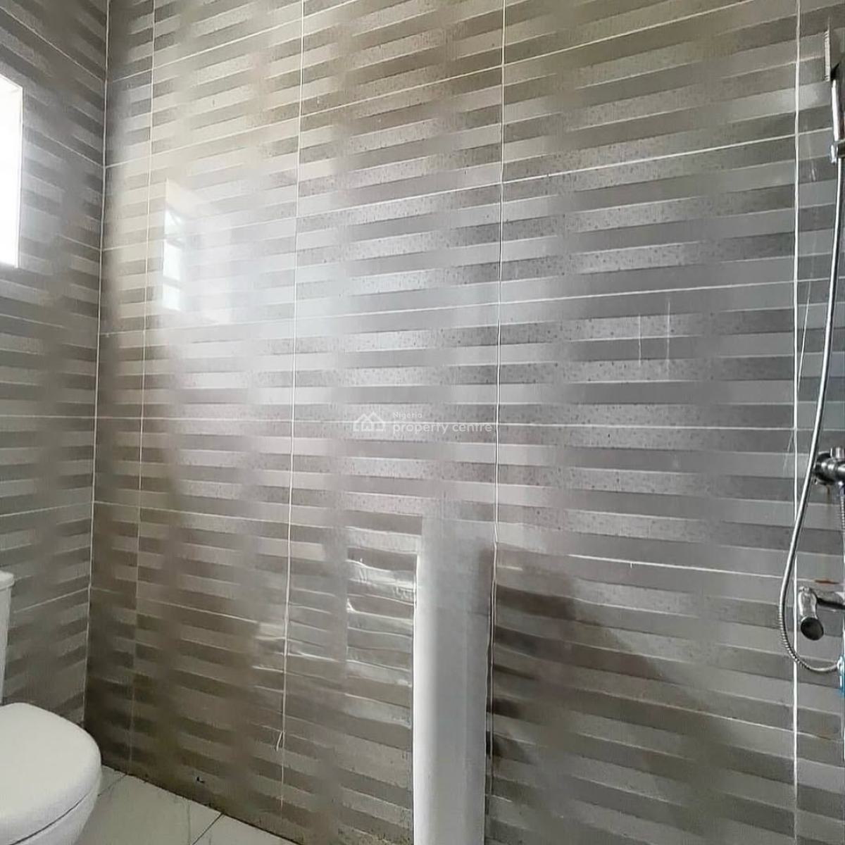 Cozy Mini Flat, Blenco/skymall Axis, Sangotedo, Ajah, Lagos, Mini Flat (room and Parlour) for Rent