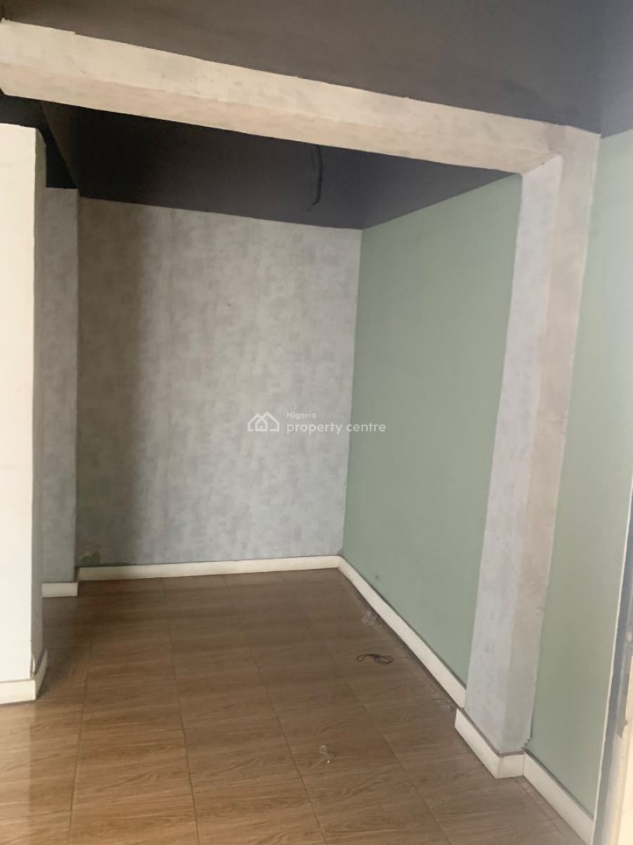 Well Maintained Office Space, Sabo, Yaba, Lagos, Office Space for Rent