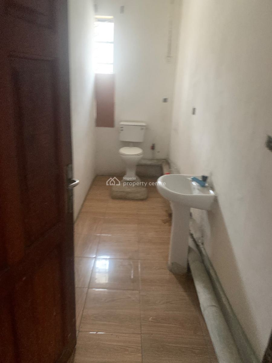 Well Maintained Office Space, Sabo, Yaba, Lagos, Office Space for Rent
