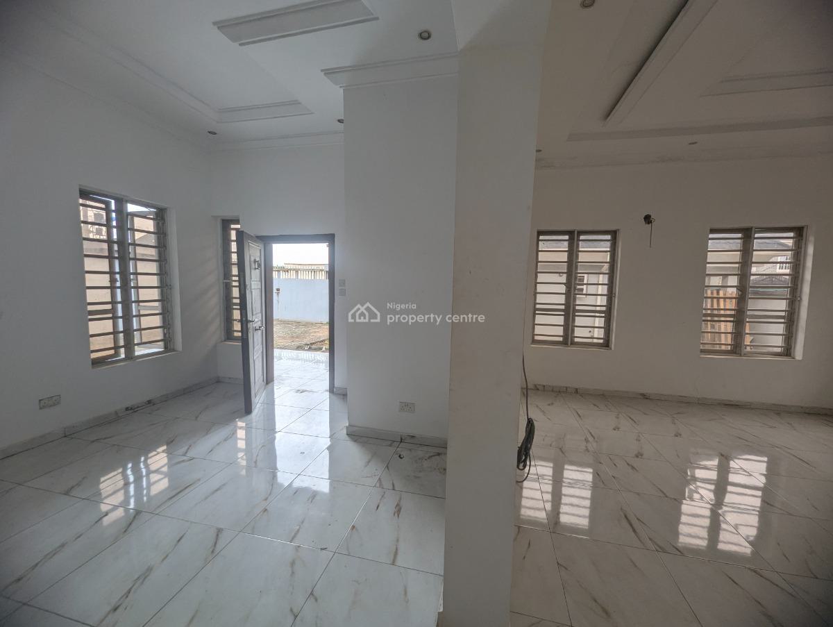 Luxury 4 Bedroom Flat with Excellent Facilities, Olufemi Sodeinde Street, Gra, Isheri North, Lagos, Flat / Apartment for Rent