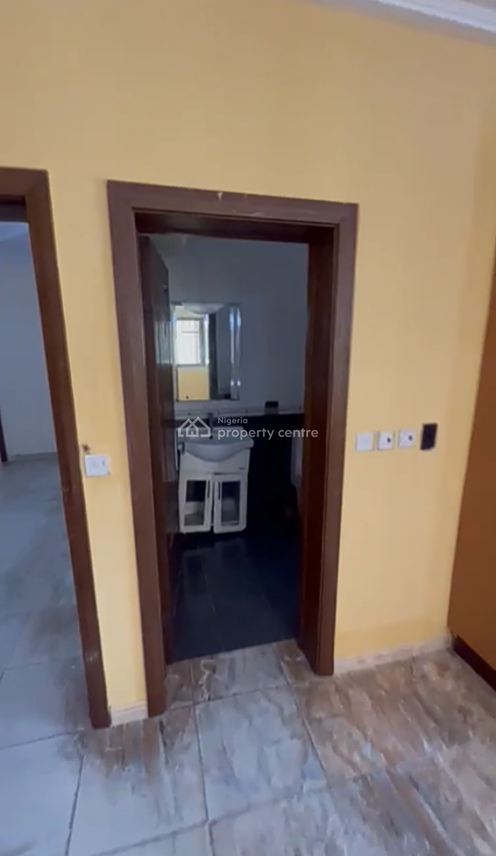Spacious Miniflat with Private Kitchen, Agungi, Lekki, Lagos, Mini Flat (room and Parlour) for Rent