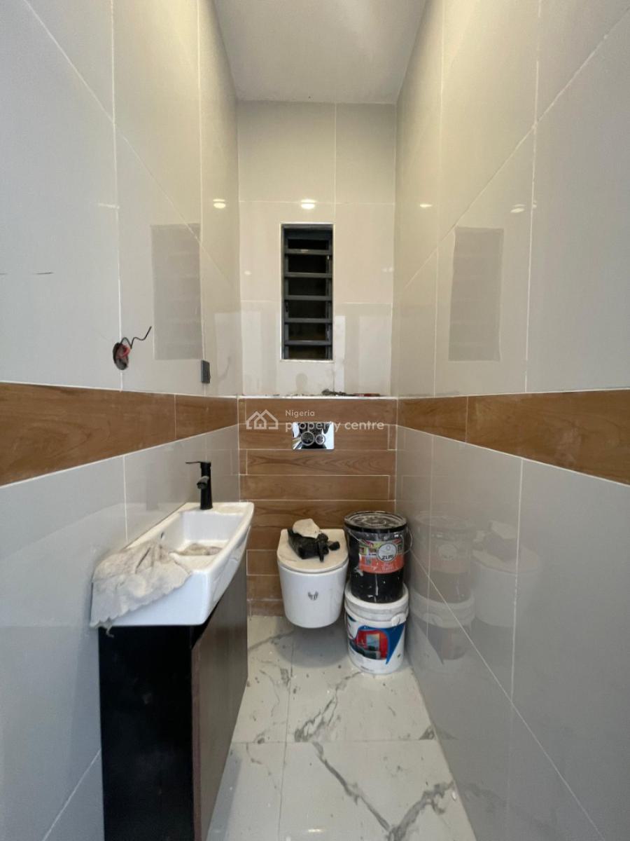 Warm 2 Bedroom Apartment with Pool & Elevator in a Secured Location, Lekki Phase 1, Lekki, Lagos, Flat / Apartment for Sale