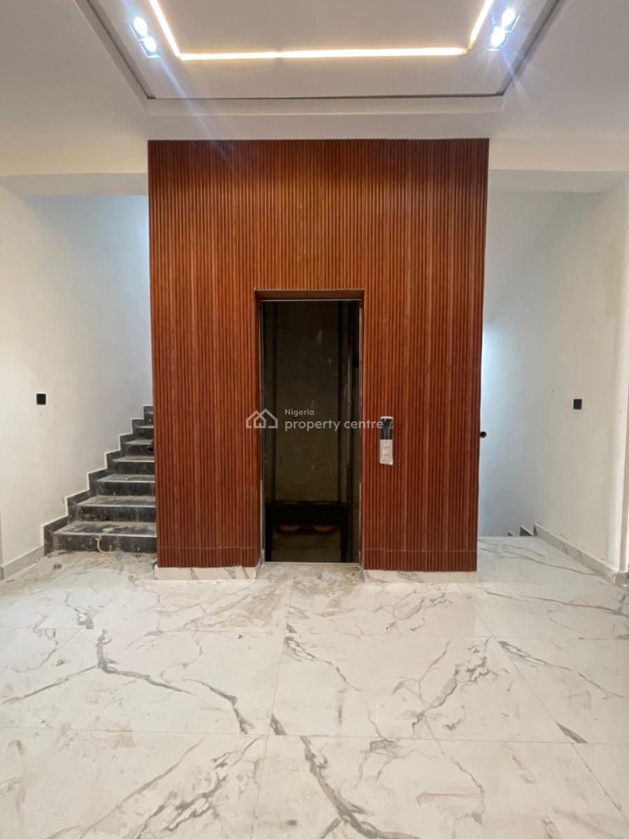 Warm 3 Bedroom Apartment with Pool & Elevator in a Secured Location, Lekki Phase 1, Lekki, Lagos, Flat / Apartment for Sale