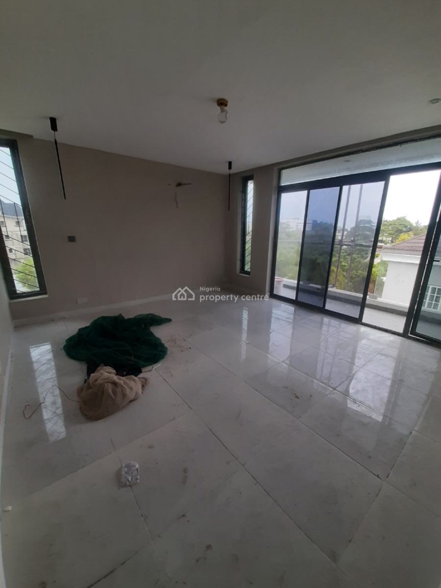 Serviced 3 Bedroom En-suite Flat with Open Fitted Kitchen with Cabinet, Lekki Phase 1, Lekki, Lagos, Flat / Apartment for Rent