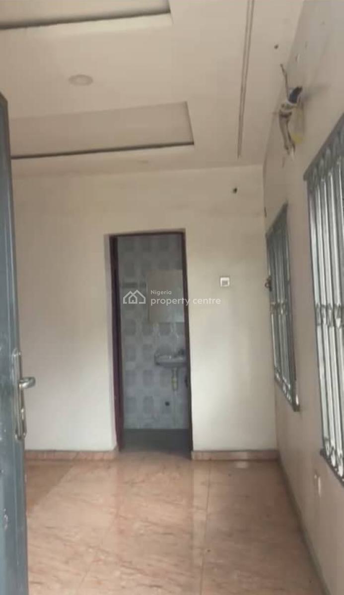 2bed Magodo Gra Phase 2 Estate, Magodo Gra Phase 2 Estate, Gra Phase 2, Magodo, Lagos, Flat / Apartment for Rent