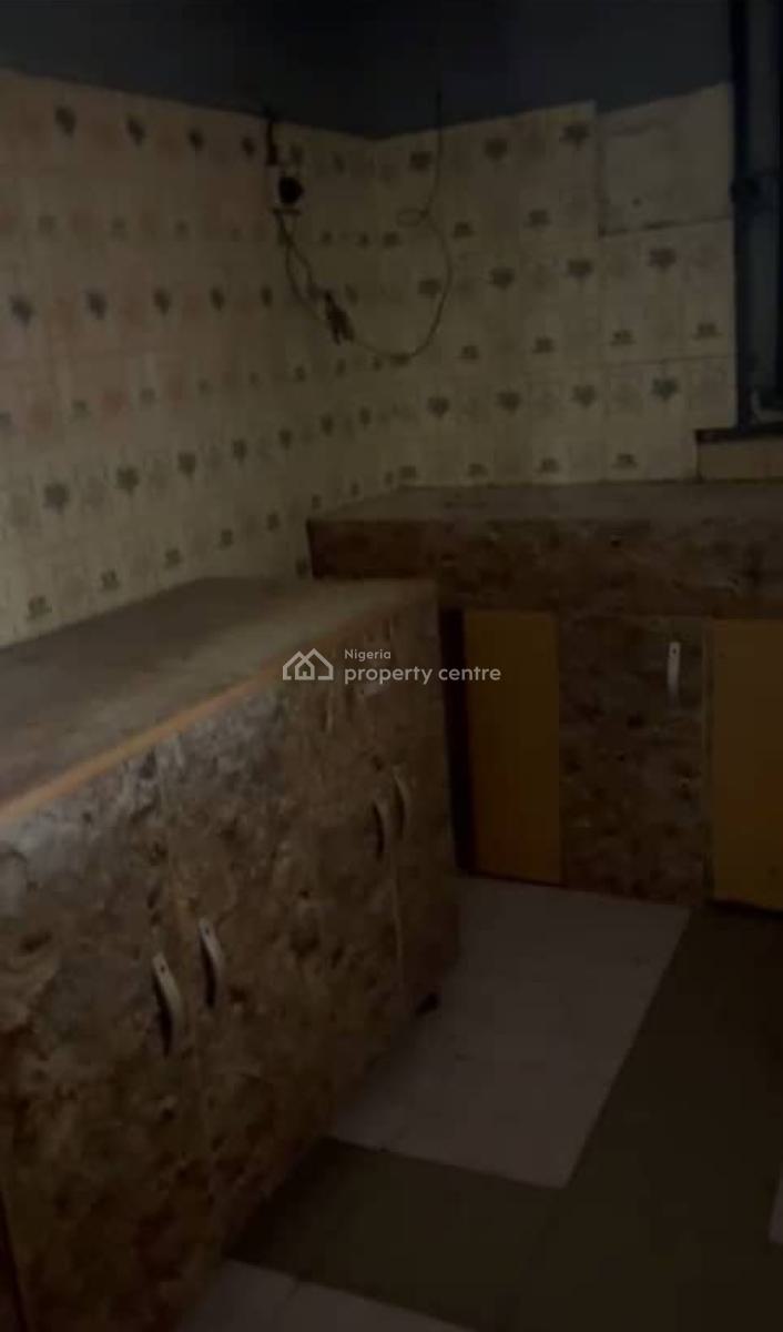2bed Magodo Gra Phase 2 Estate, Magodo Gra Phase 2 Estate, Gra Phase 2, Magodo, Lagos, Flat / Apartment for Rent