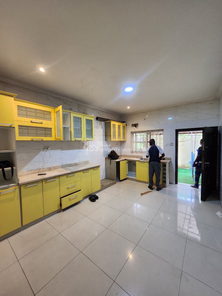Spacious 4-bedroom Duplex + Bq, Osapa, Osapa, Lekki, Lagos, Semi-detached Duplex for Rent