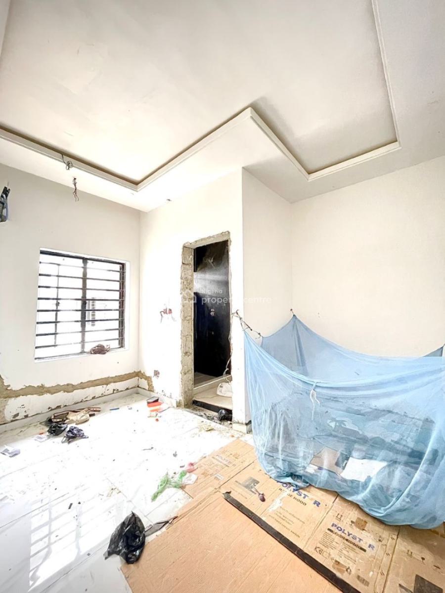 2 Bedrooms Terraced Duplex in a Secured Estate, Lekki Phase 1, Lekki, Lagos, Terraced Duplex for Rent