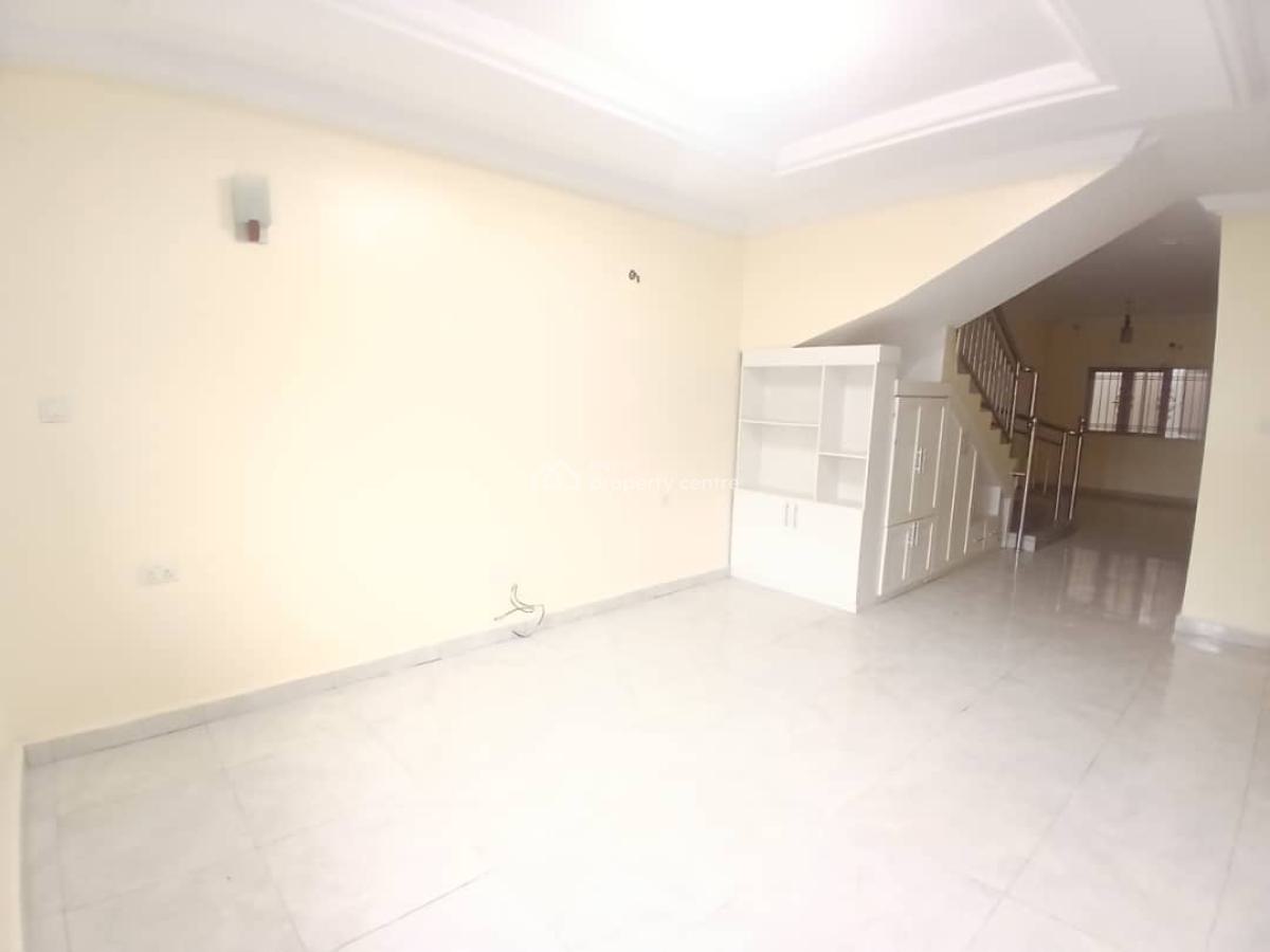 3 Bedrooms Terraced Duplex, Lekki Phase 1, Lekki, Lagos, Terraced Duplex for Rent