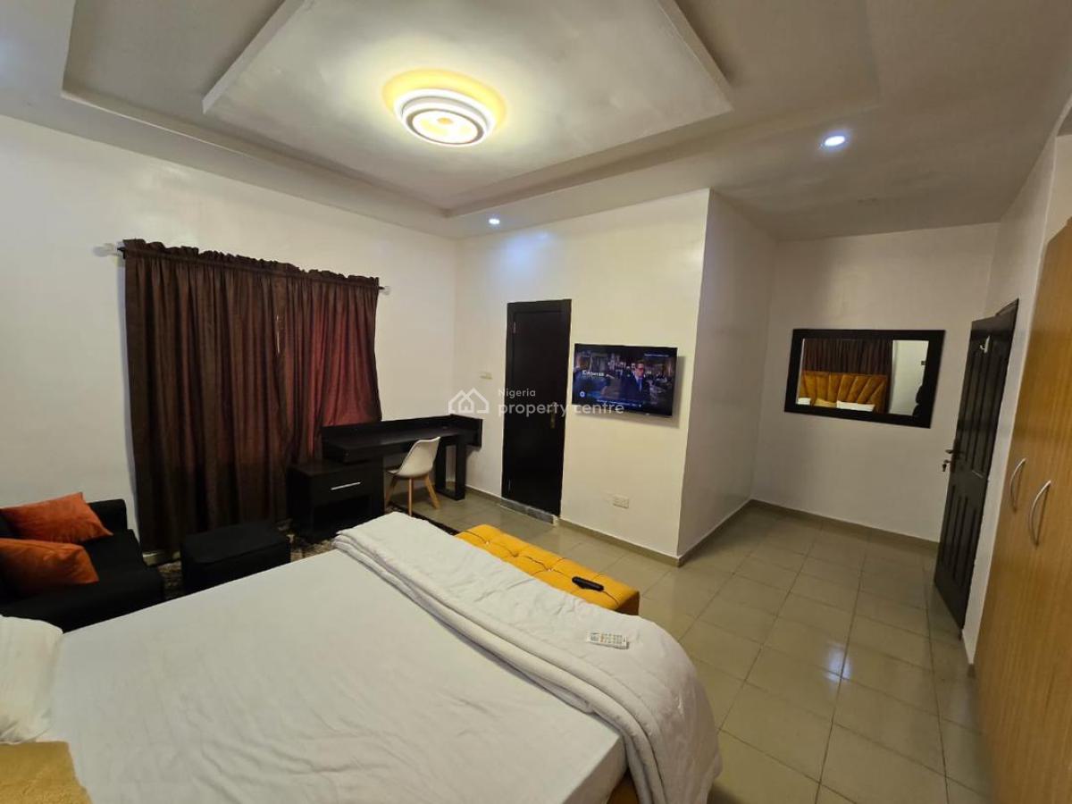 24 Hours Serviced & Fully Furnished 3 Bedrooms Flat, Ikate, Lekki, Lagos, Flat / Apartment for Rent