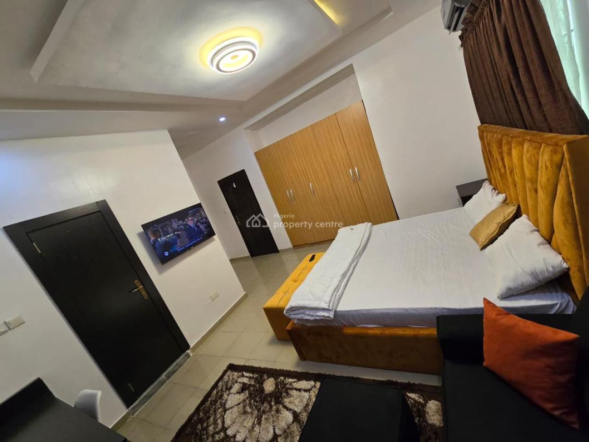24 Hours Serviced & Fully Furnished 3 Bedrooms Flat, Ikate, Lekki, Lagos, Flat / Apartment for Rent