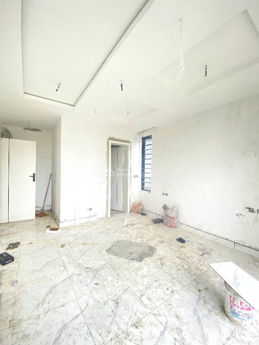 Two Bedroom Flat in a Secured Estate, Lekki Phase 1, Lekki, Lagos, Flat / Apartment for Sale