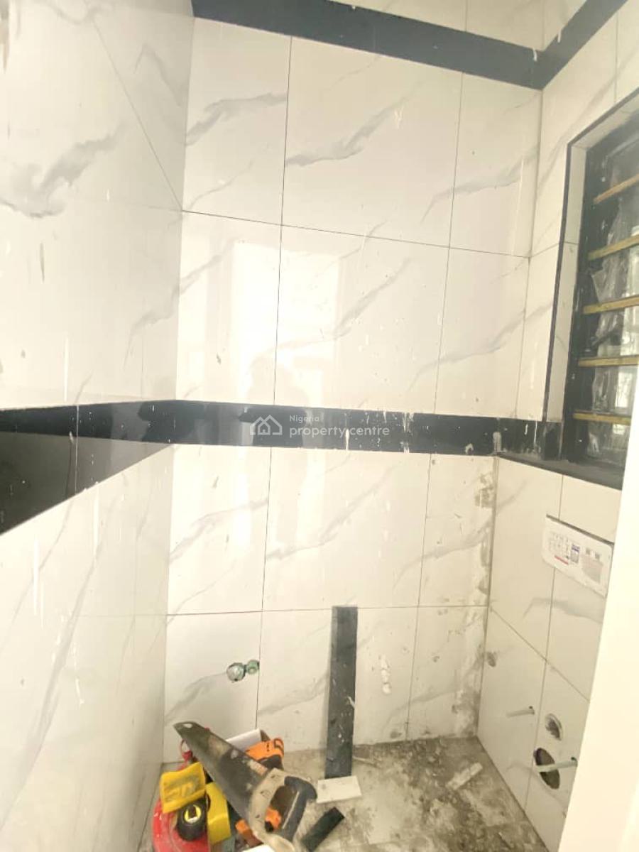 Two Bedroom Flat in a Secured Estate, Lekki Phase 1, Lekki, Lagos, Flat / Apartment for Sale