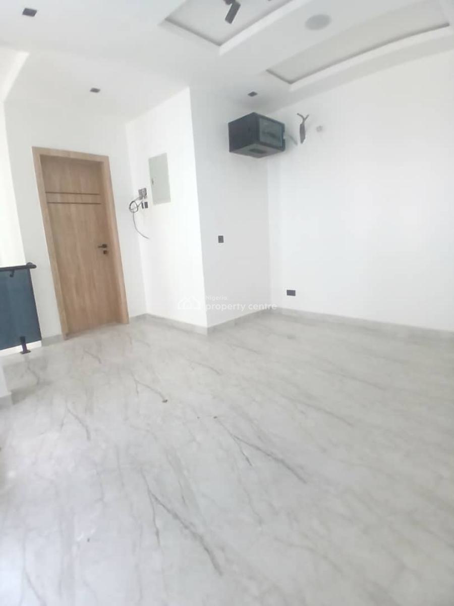Massive Commercial Office Space on 4 Floors, Lekki Phase 1, Lekki, Lagos, Office Space for Rent