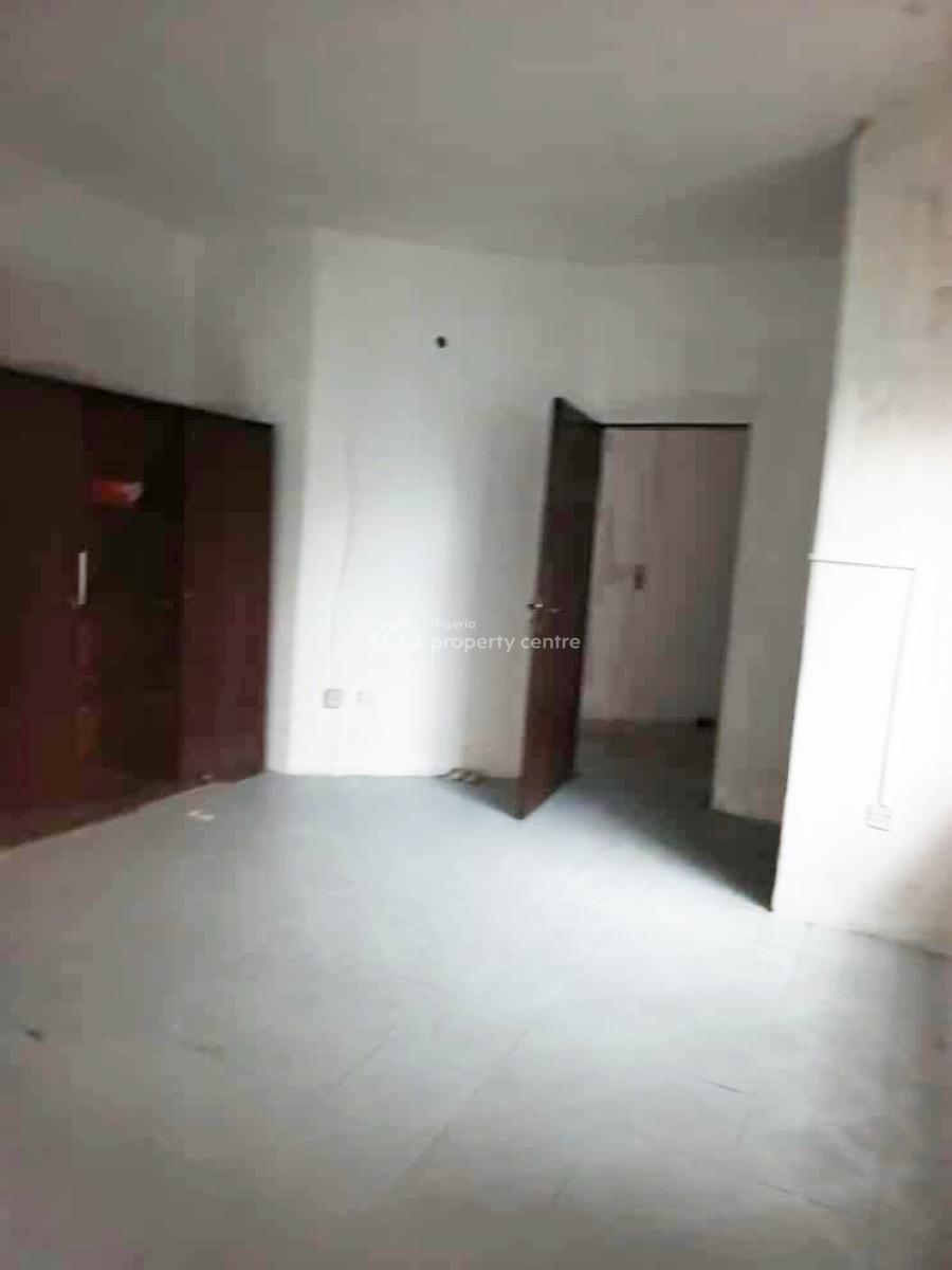 a Well Renovated Spacious 3 Bedroom Flat, Off Grammar School, Ojodu Berger, Ojodu, Lagos, Flat / Apartment for Rent