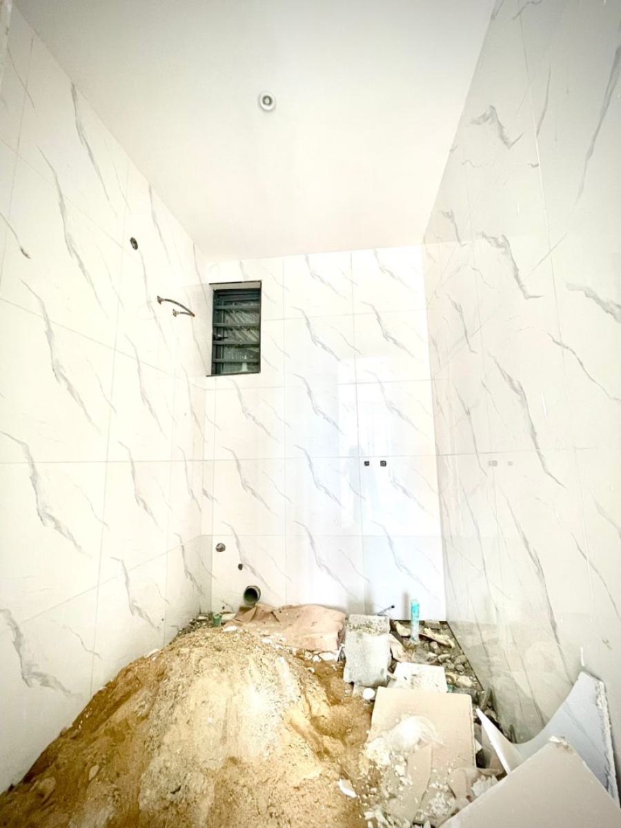 Newly Built 2 and 3 Bedroom Apartment with Bq and a Studio Apartment, Lekki Phase 1, Lekki, Lagos, Flat / Apartment for Sale