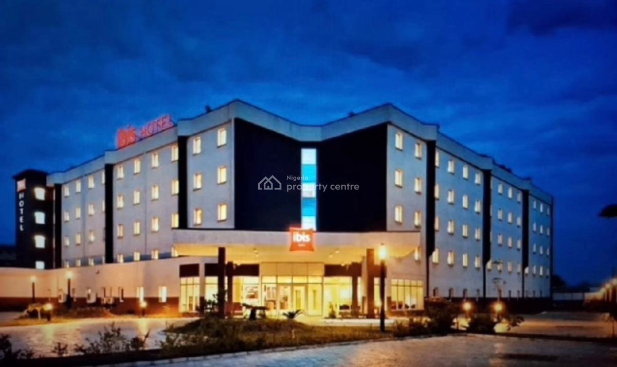 188 Rooms Functional Hotel, Ajao Estate, Murtala Mohammed International Airport, Isolo, Lagos, Hotel / Guest House for Sale