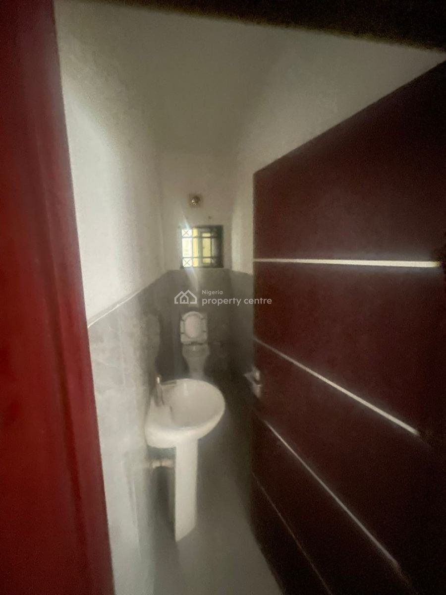 Luxury 3 Bedroom Serviced with Bq in a Prestigious Estate, Primewater Gardens Off Freedom Way, Lekki, Lagos, Flat / Apartment for Rent