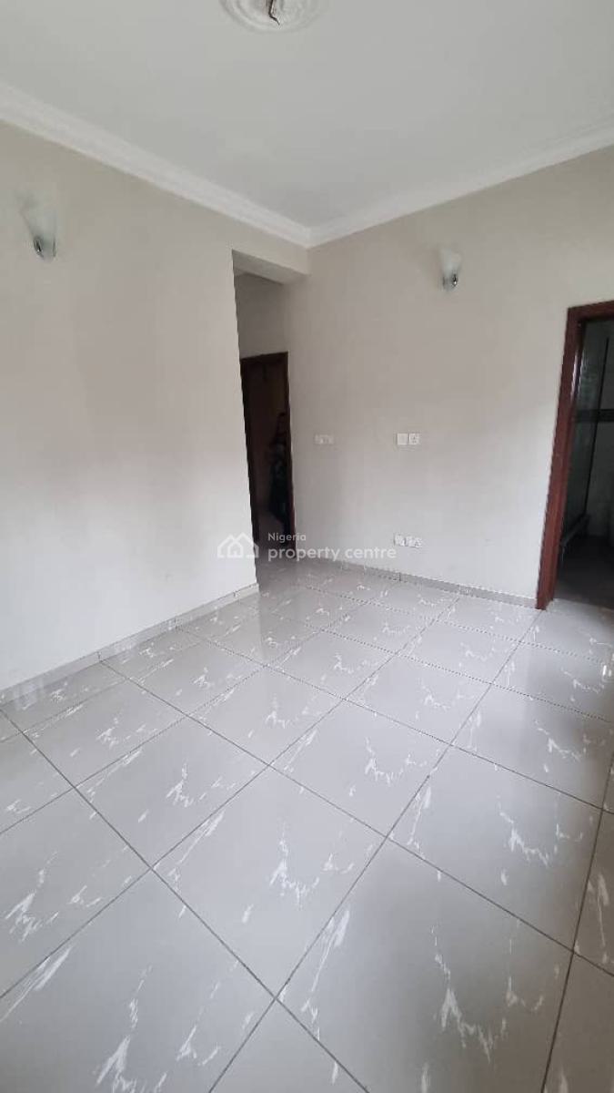 3 Bedroom Apartment in a Secured Estate, Lekki Phase 1, Lekki, Lagos, Flat / Apartment for Rent
