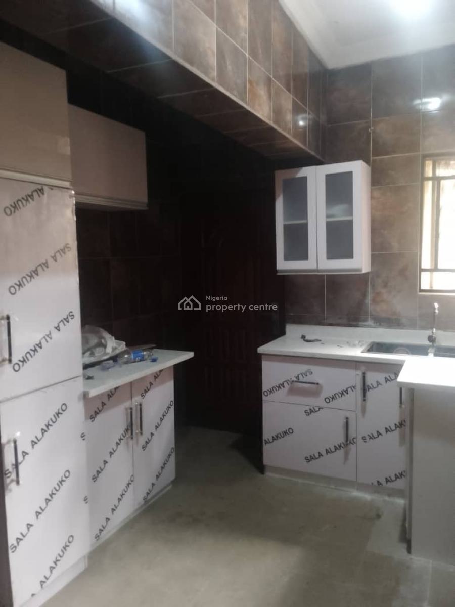 3 Bedroom Flat at Serene and Zero Flood Zone, Off Admiralty Way, Lekki Phase 1, Lekki, Lagos, Flat / Apartment for Rent