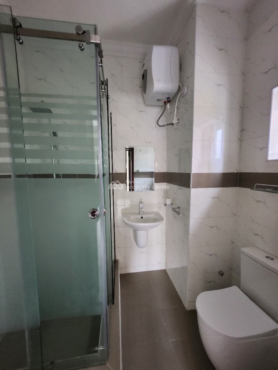 Self Service 3-bedroom + Bq, Lekki Phase 1, Lekki, Lagos, Flat / Apartment for Rent