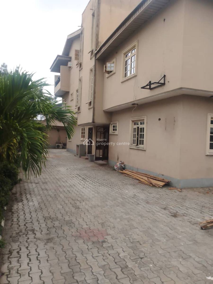4 Bedroom Flat at a Serene and Zero Flood Zone Lekki Phase1, Off Admiralty Way, Lekki Phase 1, Lekki, Lagos, Flat / Apartment for Rent
