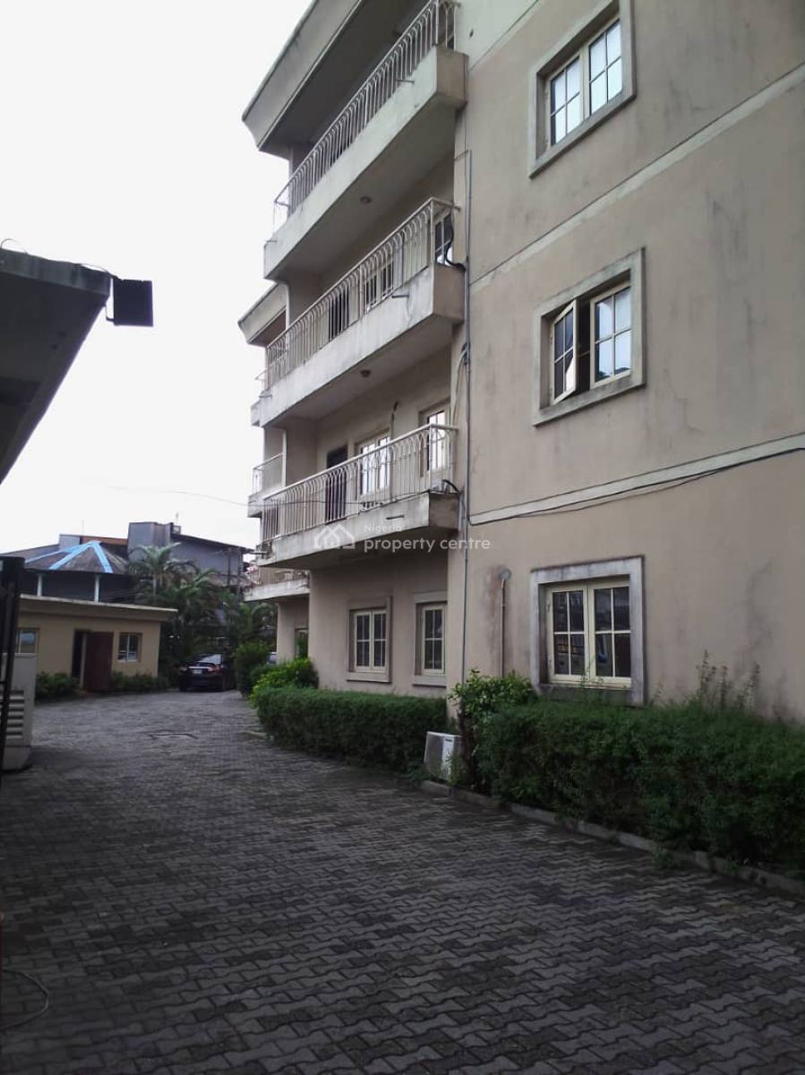 3 Bedroom Flat, Off Admiralty Way, Lekki Phase 1, Lekki, Lagos, Flat / Apartment for Rent