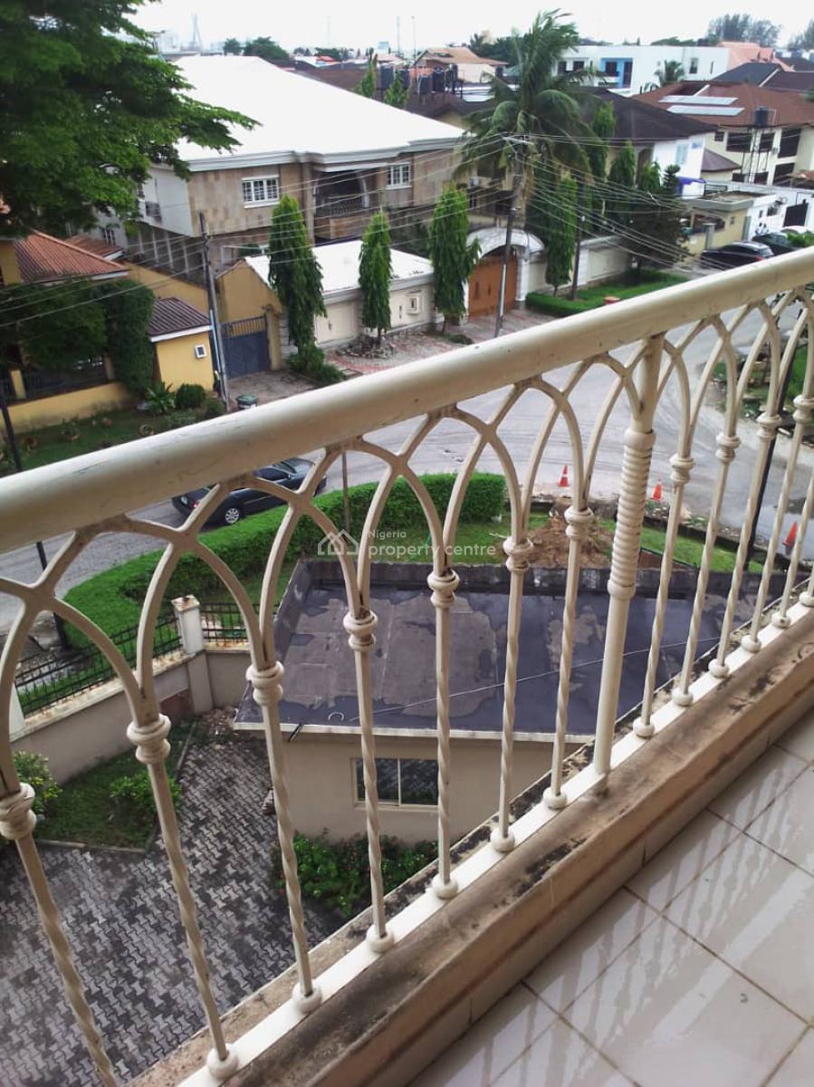 3 Bedroom Flat, Off Admiralty Way, Lekki Phase 1, Lekki, Lagos, Flat / Apartment for Rent